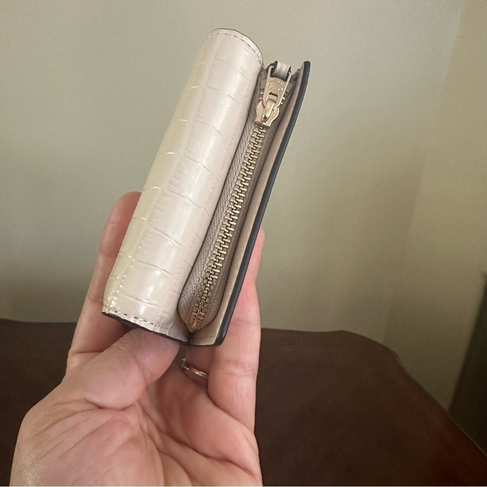 New Coach Micro Wallet - Picture 13 of 16